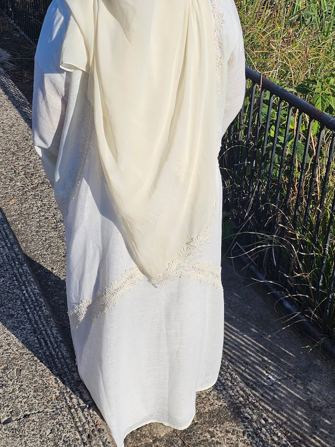 Butter Creme Lace Linen- Zahra